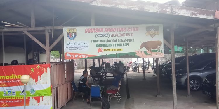 Cruiser Shoting Club (CSC) Jambi Berbagi Hewan Qurban Kepada Warga Kurang Mampu