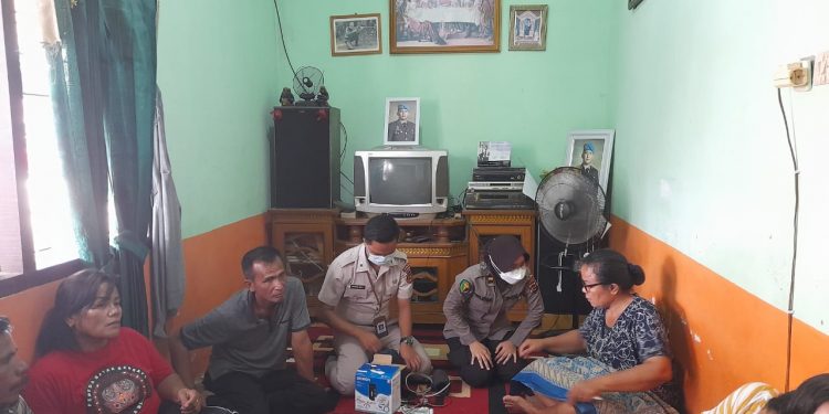 Keluarga Brigadir J yang menjadi Korban Saling Tembak Antara Polisi Ingin Anaknya Divisum Ulang