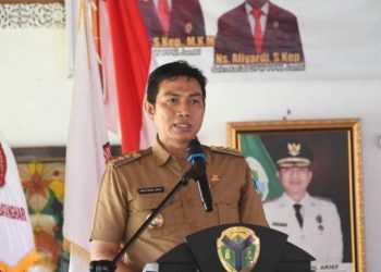 Bupati Batanghari Muhammad Fadhil Arief Ajak Masyarakat Menanam Cabai di Pekarangan Rumah