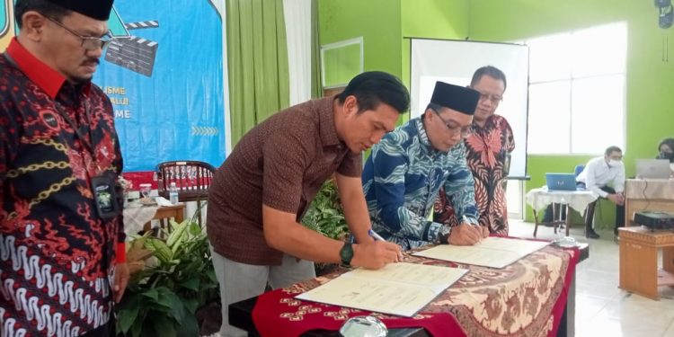 Pemerintah Kabupaten Batanghari MoU Dengan IAIN Nusantara