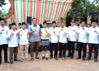Bupati Batanghari Muhammad Fadhil Arief Bedah Rumah Warga Program Batanghari Tangguh
