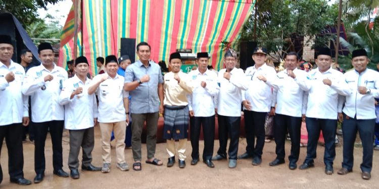 Bupati Batanghari Muhammad Fadhil Arief Bedah Rumah Warga Program Batanghari Tangguh
