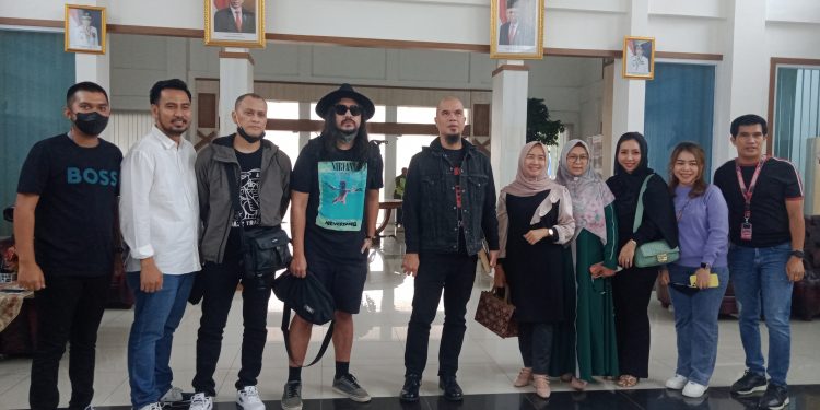 Kedatangan Dewa 19 di Jambi Langsung Disambut Promotor