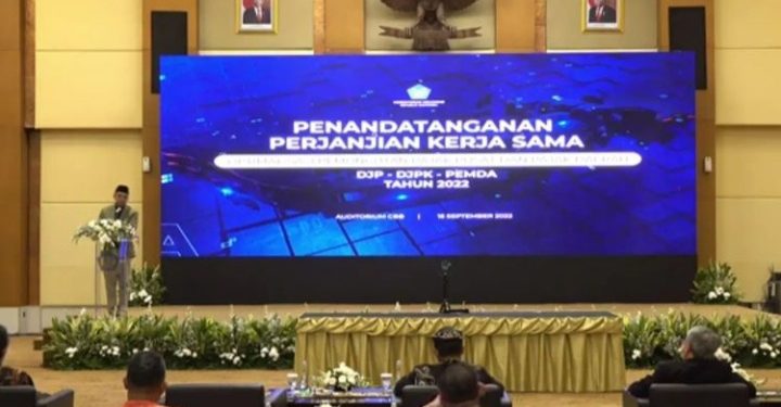 Bupati Batanghari MHD. Fadhil Arief Bersama Dirjen Pajak dan Dirjen Perimbangan Keuangan Kementerian Keuangan RI