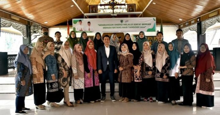 Bupati Batang Hari Mhd Fadhil Arief, SE Silahturahmi bersama Guru Honorer di Rumah Dinas