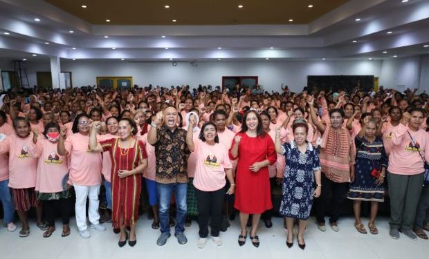 Ribuan Relawan Emak-Emak NTT Dukung Ganjar Pranowo Jadi Presiden