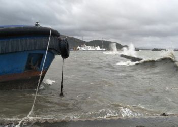 Terdeksi BMKG Waspada Cuaca Ekstrem Penyeberangan Merak-Bakauheni Arus Laut 150 cm per Detik