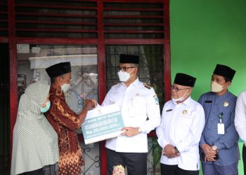 Syarif Fasha Salurkan Bantuan Kemanusiaan Bagi Mahasiswa Asal Kota Jambi Korban Gempa Turki