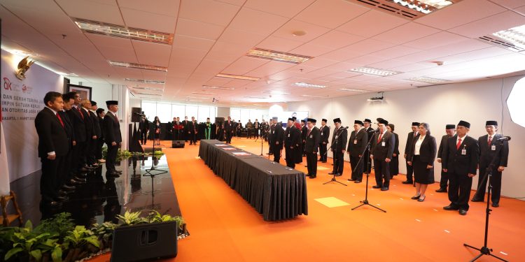 OJK Lantik 22 Pejabat Guna Perkuat Pelaksanaan Tugas