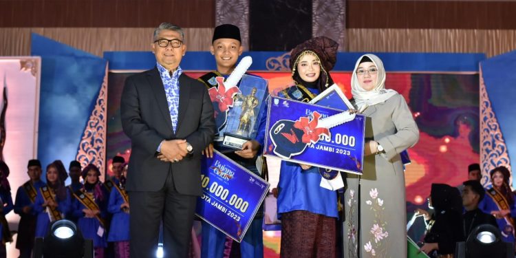 Walikota Jambi Syarif Fasha Bersama Wawako Maulana Hadir Dalam Acara Final Bujang Gadis Kota Jambi Tahun 2023