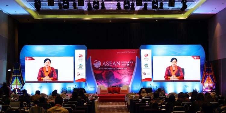 OJK Dorong Penguatan Ekonomi Asean Melalui Edukasi dan Inklusi Keuangan Digital ke UMKM