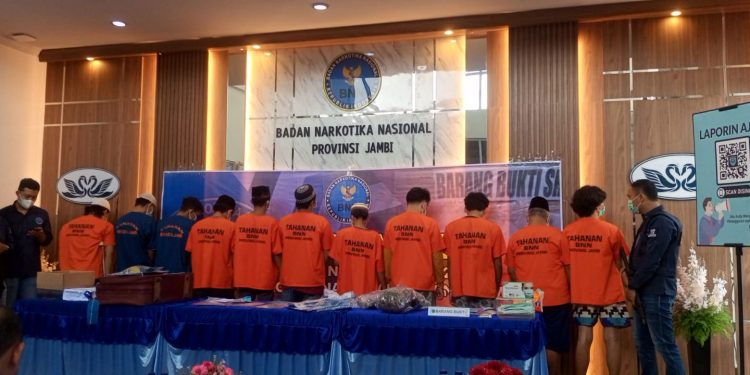 BNNP Jambi Musnahkan 1,1Kg Sabu dan 8 Kg Ganja