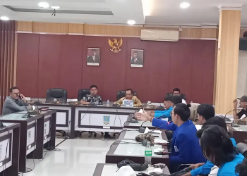 DPRD Kota Jambi Temui dan Berdiskusi Bersama Perwakilan Demo Mahasiswa