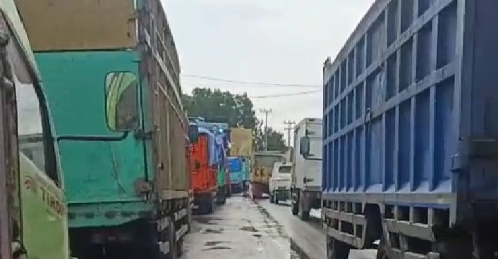 Ketegasan Pemerintah dan Instansi Terkait Diharapkan Dalam Penyelesaian Insiden Pemblokiran Jalan