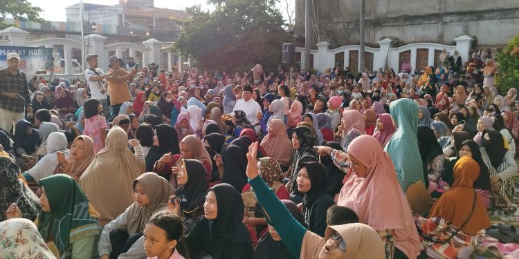 Ribuan Warga Siap Menangkan HAR Menjadi Walikota Jambi 2024
