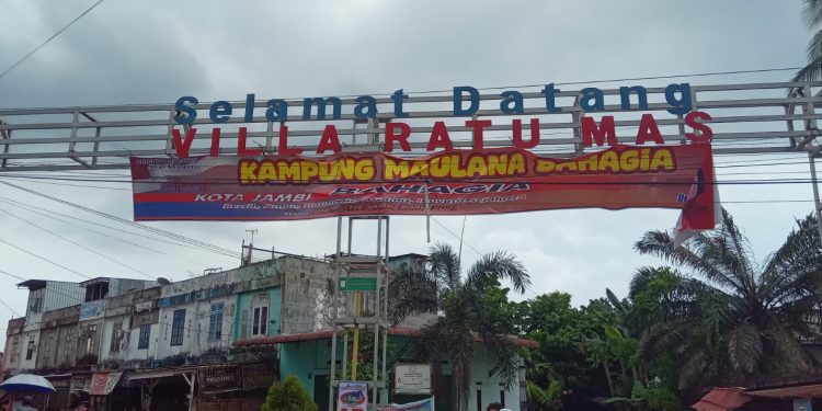 Warga Resah Ada Spanduk Seolah Perum Villa Ratu Mas Talangbakung Adalah “Kampung Maulana Bahagia”