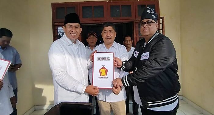 Bacalon Walikota Jambi 2014 H. Abdul Rahman-H. Andi Muhammad Guntur Terima SK Dukungan