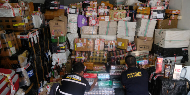Target!!! Bea Cukai Jambi Akan Terus Gempur Rokok Ilegal dan Minuman Keras Ilegal