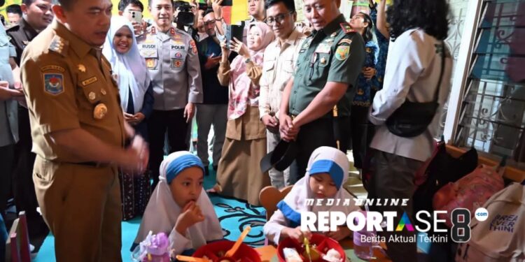 Gubernur Jambi Al Haris Pantau Makan Bergizi Gratis Perdana