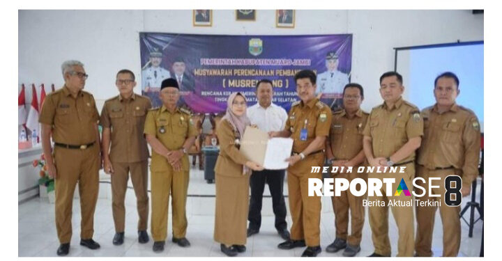 Pj. Bupati Muaro Jambi Raden Najmi Hadiri Musrembang Kecamatan Sekaligus Penandatangan Berita Acara