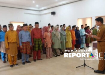 Pj. Muaro Jambi Raden Najmi Melantik serta Kukuhkan Kepala Sekolah SD dan SMP