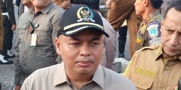Ketua DPRD Kota Jambi Kemas Farid Alfarelly Dampingi Penertiban Pasar Talang Banjar