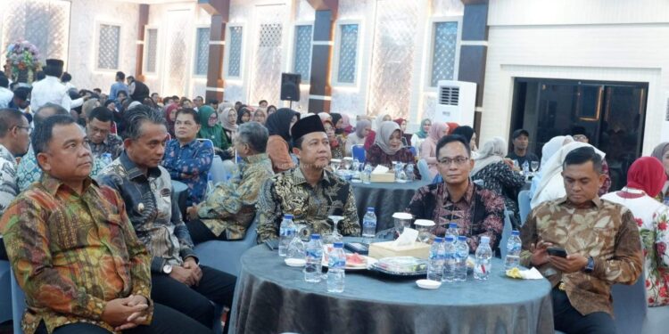 Bupati Muara Jambi BBS Bersama Forkompinda Hadiri Resepsi Kemerdekaan RI Ke 80