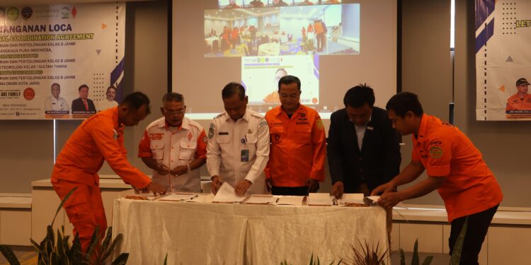Farti Suandri Ketua ORARI Lokal Jambi Jalin Kerjasama Dengan Kantor Pencarian dan Pertolongan Kelas B