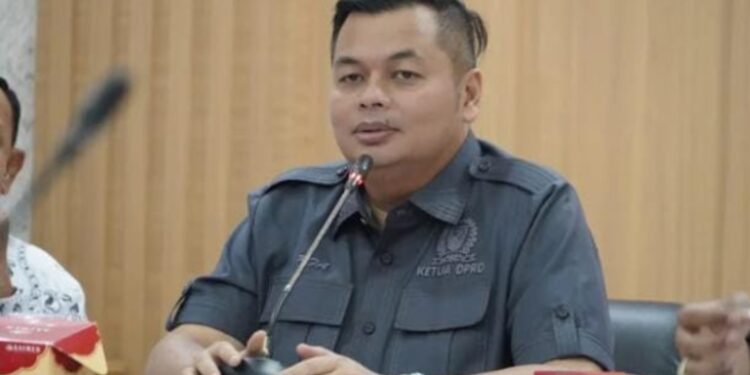 Ketua DPRD Kota Jambi Kemas Faried Alfarelly Pimpin Rapat Banmus Terkait Penetapan Kegiatan