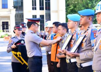 Terlibat Perkara Hukum, Polda Jambi Pecat 4 Anggota Lewat Upacara PTDH