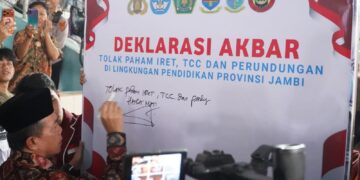 Belasan Ribu Pelajar Jambi Deklarasi Tolak IRET, TCC dan Bullying